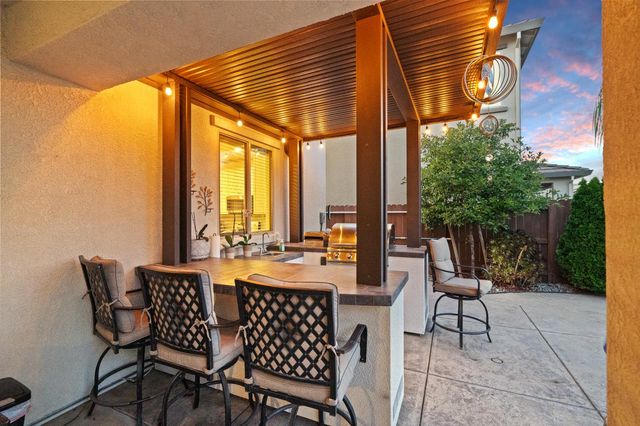 9331 Coral Bell Way, Sacramento, CA 95829