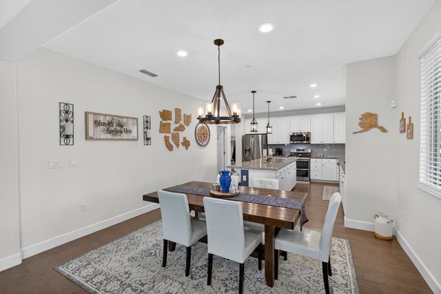 9331 Coral Bell Way, Sacramento, CA 95829