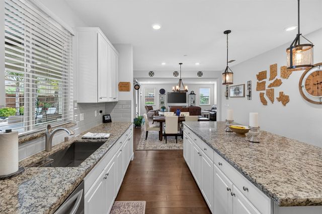 9331 Coral Bell Way, Sacramento, CA 95829