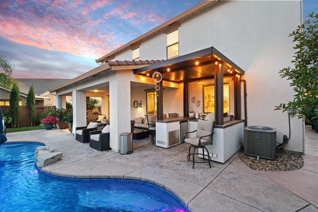 9331 Coral Bell Way, Sacramento, CA 95829