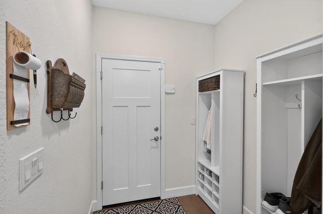 9331 Coral Bell Way, Sacramento, CA 95829