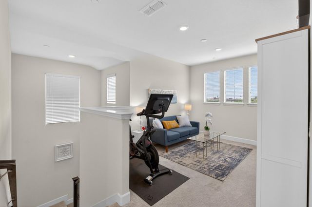 9331 Coral Bell Way, Sacramento, CA 95829