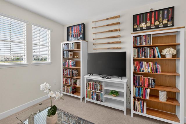 9331 Coral Bell Way, Sacramento, CA 95829