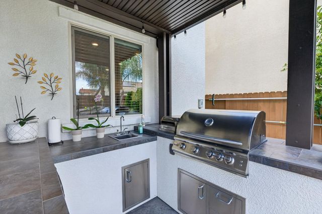 9331 Coral Bell Way, Sacramento, CA 95829