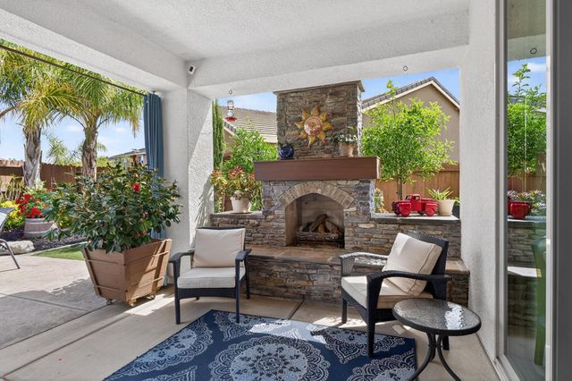 9331 Coral Bell Way, Sacramento, CA 95829