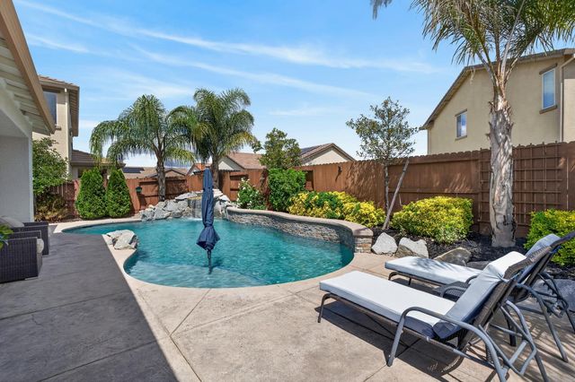 9331 Coral Bell Way, Sacramento, CA 95829