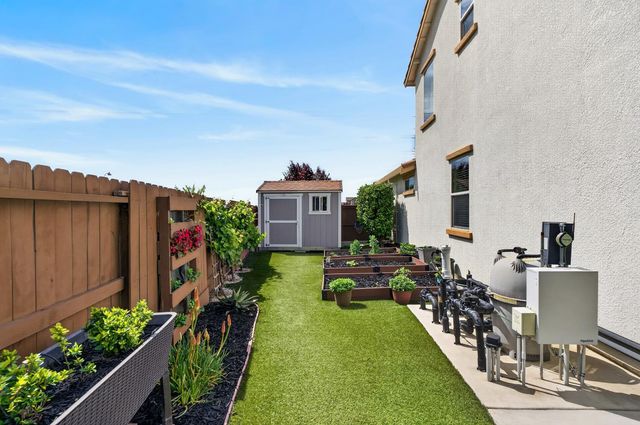 9331 Coral Bell Way, Sacramento, CA 95829