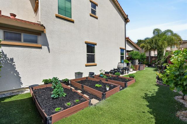 9331 Coral Bell Way, Sacramento, CA 95829