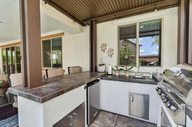 9331 Coral Bell Way, Sacramento, CA 95829