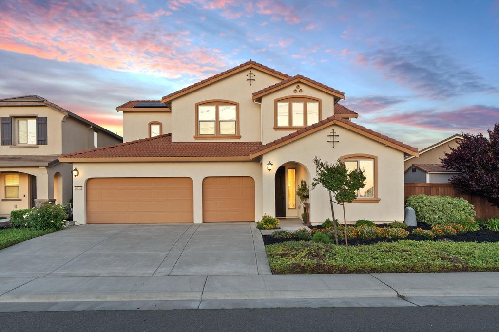 9331 Coral Bell Way, Sacramento, CA 95829