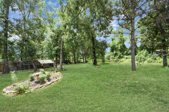 6319 Nowlin Drive, Baytown, TX 77521