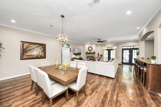 6319 Nowlin Drive, Baytown, TX 77521