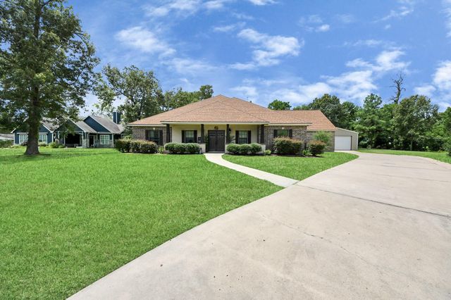 6319 Nowlin Drive, Baytown, TX 77521