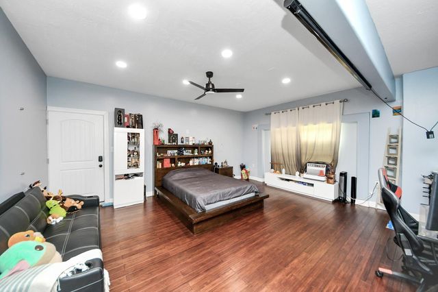 6319 Nowlin Drive, Baytown, TX 77521