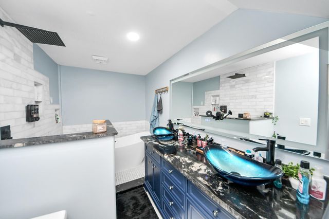 6319 Nowlin Drive, Baytown, TX 77521