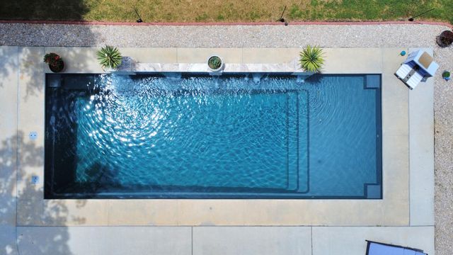 6319 Nowlin Drive, Baytown, TX 77521