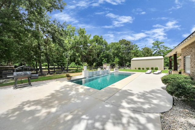 6319 Nowlin Drive, Baytown, TX 77521