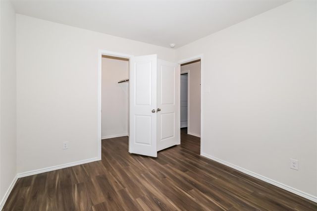 1216 Narrow Heights Drive, Conroe, TX 77301