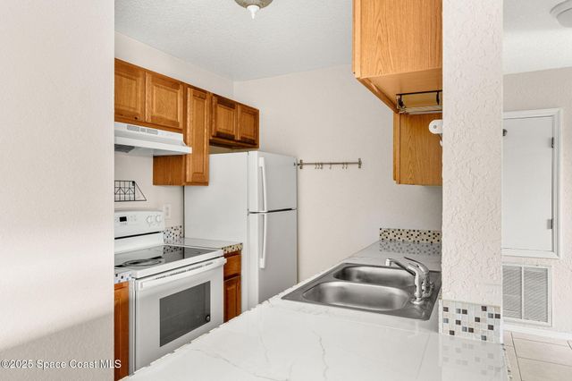 220 Columbia Drive 31, Cape Canaveral, FL 32920