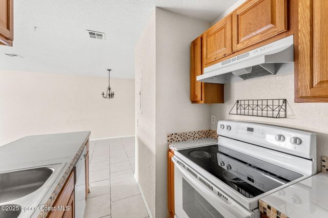 220 Columbia Drive 31, Cape Canaveral, FL 32920