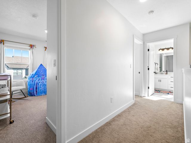 6682 W LEANDER DR, South Jordan, UT 84009