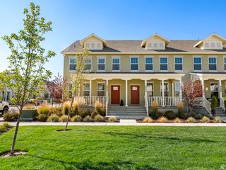 6682 W LEANDER DR, South Jordan, UT 84009