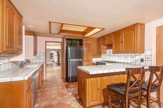 6678 Las Colinas, Rancho Santa Fe, CA 92067