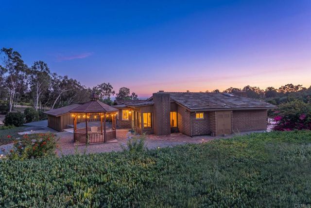 6678 Las Colinas, Rancho Santa Fe, CA 92067