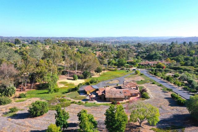 6678 Las Colinas, Rancho Santa Fe, CA 92067