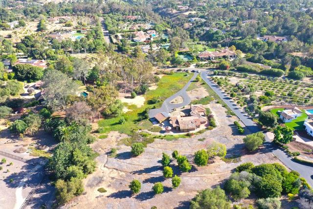 6678 Las Colinas, Rancho Santa Fe, CA 92067