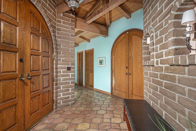 6678 Las Colinas, Rancho Santa Fe, CA 92067
