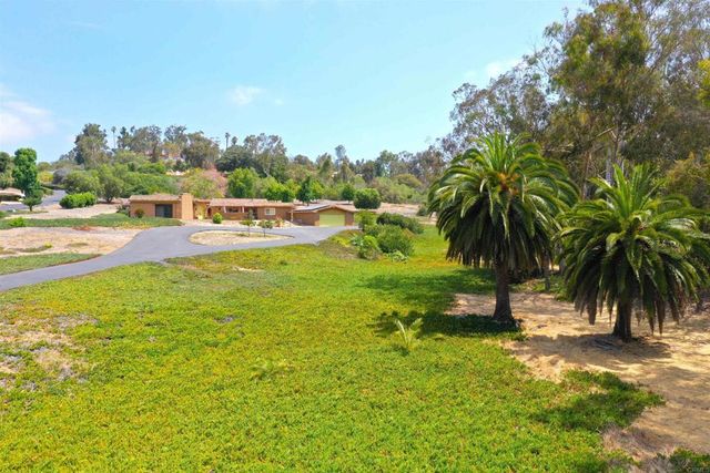 6678 Las Colinas, Rancho Santa Fe, CA 92067