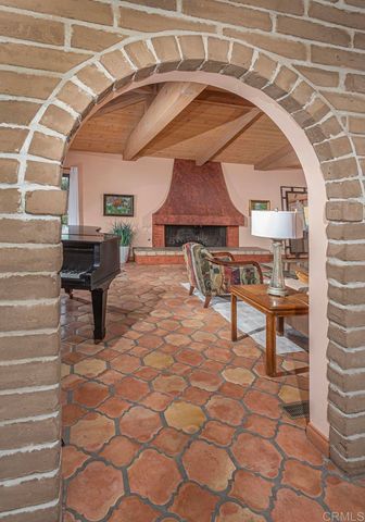 6678 Las Colinas, Rancho Santa Fe, CA 92067