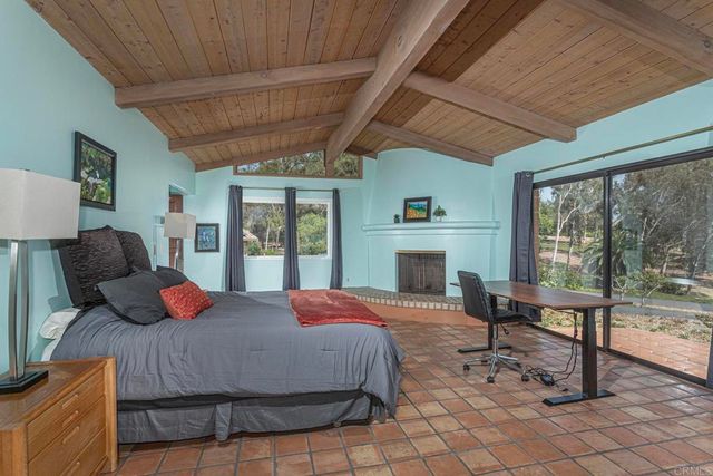 6678 Las Colinas, Rancho Santa Fe, CA 92067