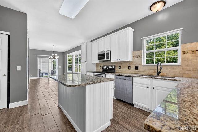 904 Hampshire Heath Drive, O'fallon, MO 63368