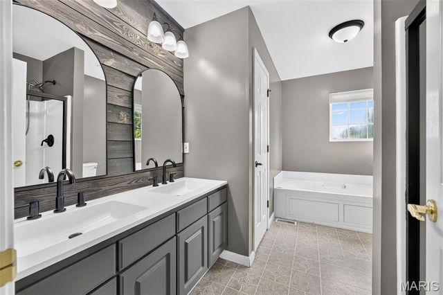 904 Hampshire Heath Drive, O'fallon, MO 63368