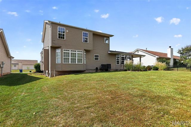 904 Hampshire Heath Drive, O'fallon, MO 63368