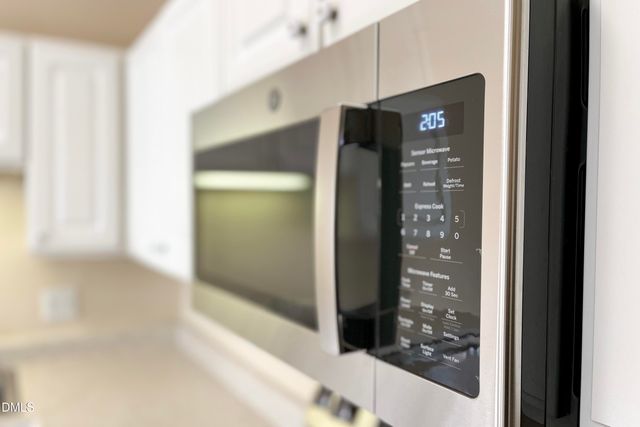 2521 Friedland Place 201, Raleigh, NC 27617