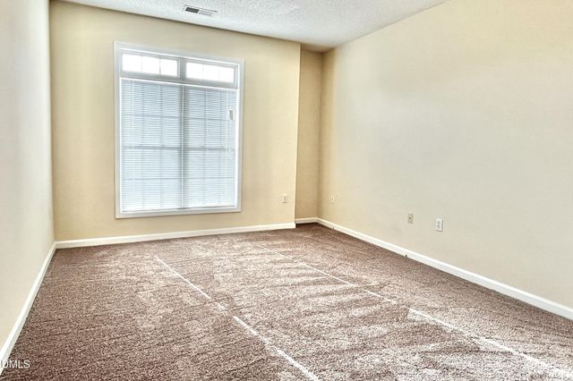 2521 Friedland Place 201, Raleigh, NC 27617