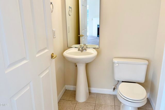 2521 Friedland Place 201, Raleigh, NC 27617