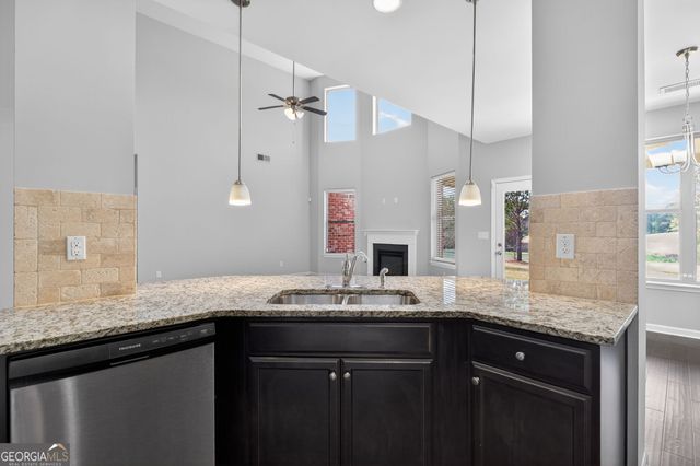 3349 Alhambra Circle, Hampton, GA 30228