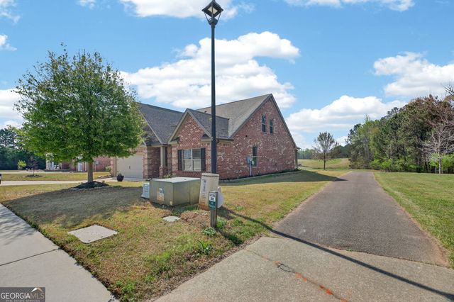 3349 Alhambra Circle, Hampton, GA 30228