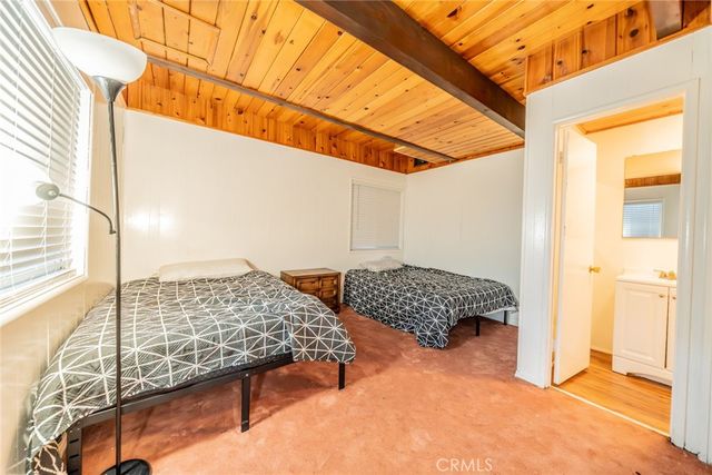 25123 Valle Drive, Crestline, CA 92325