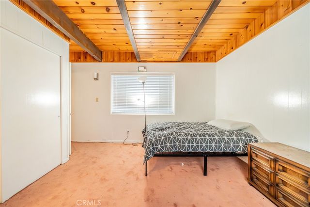 25123 Valle Drive, Crestline, CA 92325