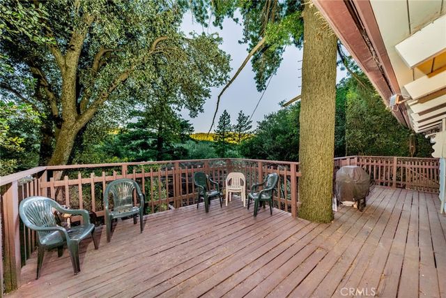 25123 Valle Drive, Crestline, CA 92325