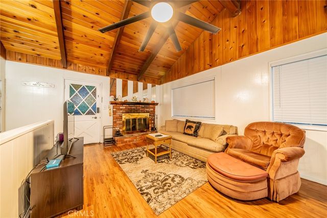 25123 Valle Drive, Crestline, CA 92325