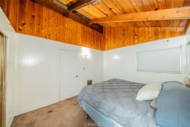 25123 Valle Drive, Crestline, CA 92325