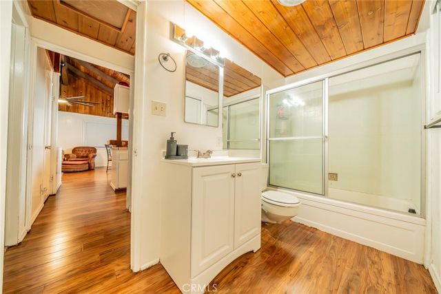 25123 Valle Drive, Crestline, CA 92325
