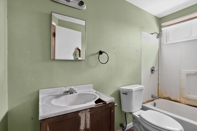 923 Wedgewood Drive, Columbus, OH 43228