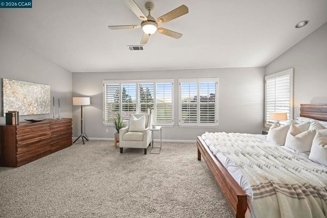 1161 Torrey Pines Pl, Clayton, CA 94517